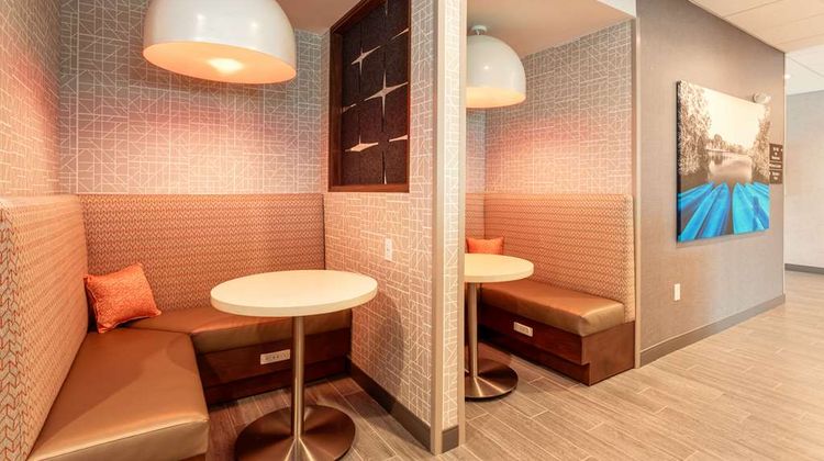Hampton Inn Marianna I-10 Meeting