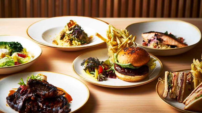 <b>DoubleTree by Hilton Kyoto Higashiyama Restaurant</b>. Images powered by <a href="https://iceportal.shijigroup.com/" title="IcePortal" target="_blank">IcePortal</a>.