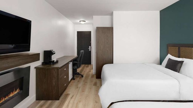 Travelodge by Wyndham Roberval Room