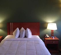 Marble Waters Hotel-Trademark by Wyndham Room