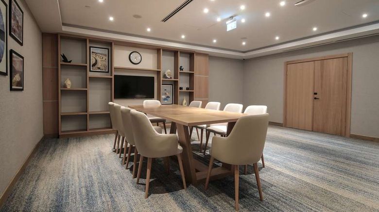 <b>Hilton Garden Inn Ankara Dikmen Meeting</b>. Images powered by <a href="https://iceportal.shijigroup.com/" title="IcePortal" target="_blank">IcePortal</a>.