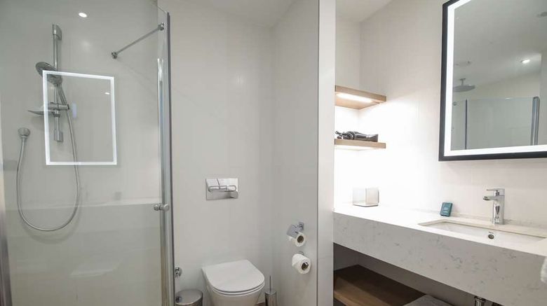 <b>Hilton Garden Inn Ankara Dikmen Room</b>. Images powered by <a href="https://iceportal.shijigroup.com/" title="IcePortal" target="_blank">IcePortal</a>.