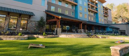 Embassy Stes by Hilton Gatlinburg Resort Exterior