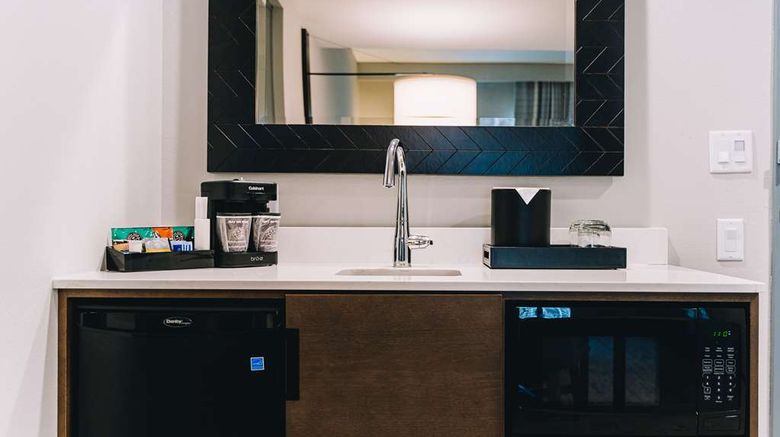 <b>Embassy Stes by Hilton Gatlinburg Resort Room</b>. Images powered by <a href="https://iceportal.shijigroup.com/" title="IcePortal" target="_blank">IcePortal</a>.
