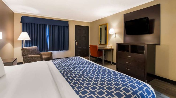Suburban Studios Room