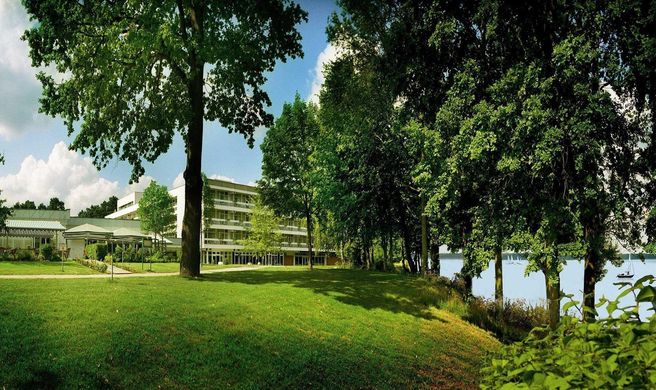 Hotel Mueggelsee Exterior