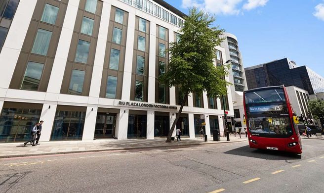 Riu Plaza London Victoria Exterior