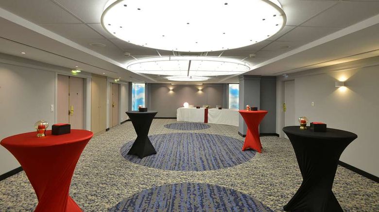<b>Plaza Hotel Capitole Toulouse Restaurant</b>. Images powered by <a href="https://iceportal.shijigroup.com/" title="IcePortal" target="_blank">IcePortal</a>.