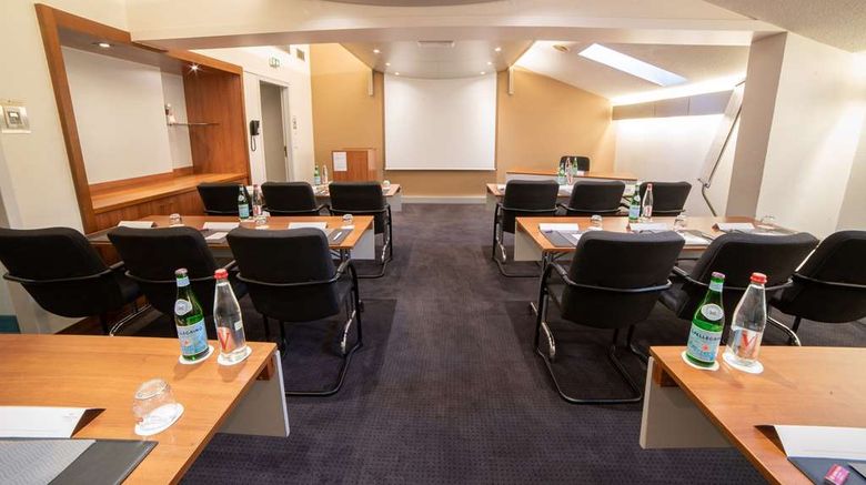 <b>Plaza Hotel Capitole Toulouse Meeting</b>. Images powered by <a href="https://iceportal.shijigroup.com/" title="IcePortal" target="_blank">IcePortal</a>.