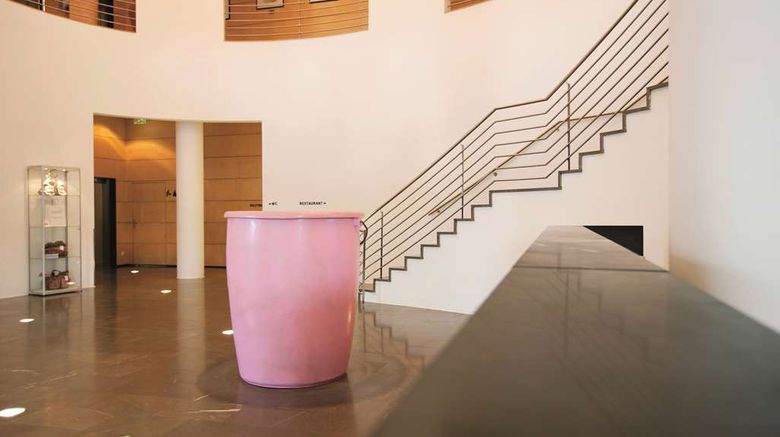 <b>Vienna House by Wyndham Martinspark Lobby</b>. Images powered by <a href="https://iceportal.shijigroup.com/" title="IcePortal" target="_blank">IcePortal</a>.