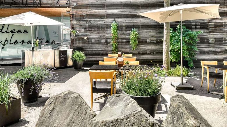 <b>Vienna House by Wyndham Martinspark Room</b>. Images powered by <a href="https://iceportal.shijigroup.com/" title="IcePortal" target="_blank">IcePortal</a>.
