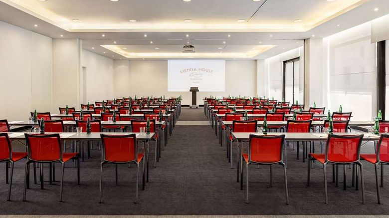 <b>Vienna House Easy by Wyndham Pilsen Meeting</b>. Images powered by <a href="https://iceportal.shijigroup.com/" title="IcePortal" target="_blank">IcePortal</a>.