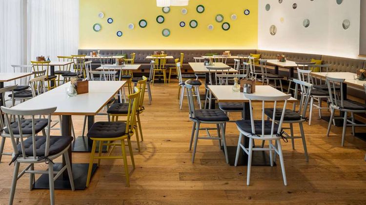 Vienna House Easy by Wyndham Landsberg Restaurant