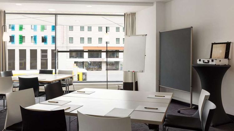 Vienna House Easy by Wyndham Berlin Meeting