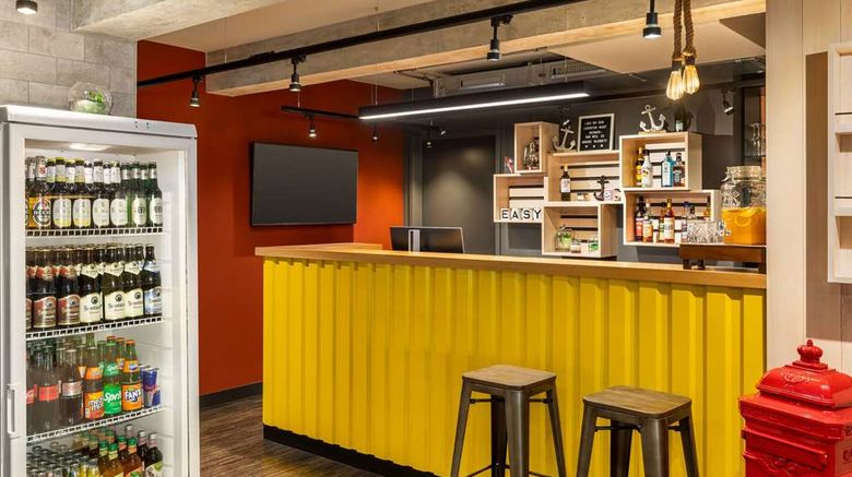 <b>Vienna House Easy by Wyndham Bremen Lobby</b>. Images powered by <a href="https://iceportal.shijigroup.com/" title="IcePortal" target="_blank">IcePortal</a>.