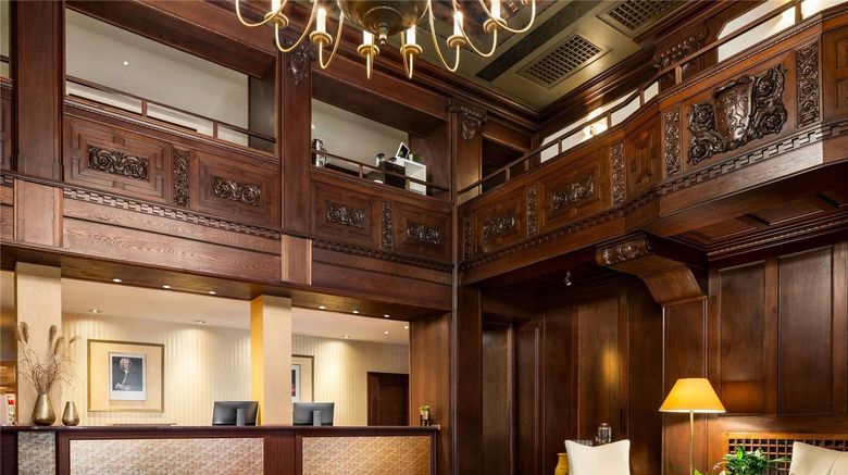 <b>Vienna House by Wyndham Thueringer Hof Lobby</b>. Images powered by <a href="https://iceportal.shijigroup.com/" title="IcePortal" target="_blank">IcePortal</a>.