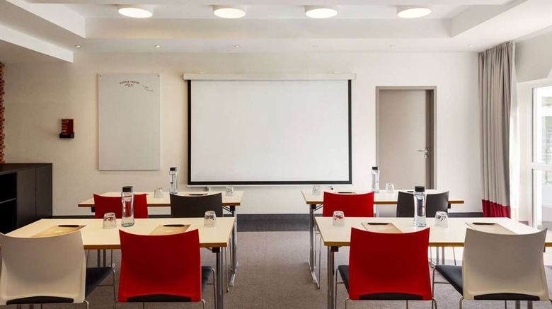 <b>Vienna House Easy by Wyndham Limburg Meeting</b>. Images powered by <a href="https://iceportal.shijigroup.com/" title="IcePortal" target="_blank">IcePortal</a>.