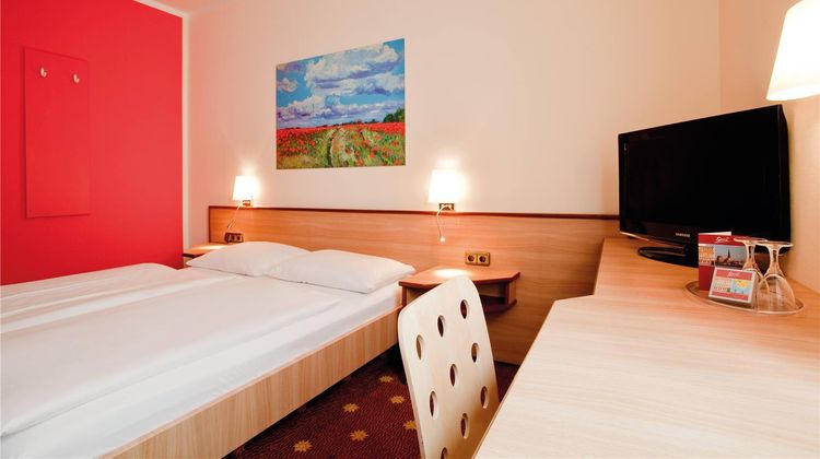 Vienna House Easy by Wyndham Rostock Room