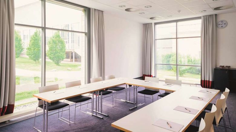 <b>Vienna House Easy by Wyndham Wuppertal Meeting</b>. Images powered by <a href="https://iceportal.shijigroup.com/" title="IcePortal" target="_blank">IcePortal</a>.