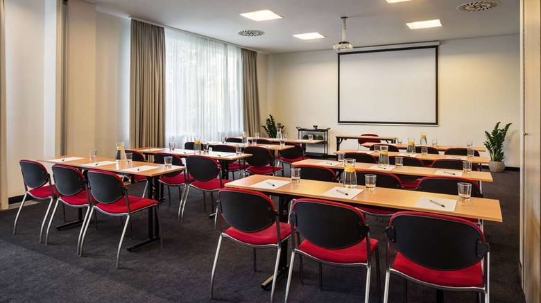<b>Vienna House Easy by Wyndham Bratislava Meeting</b>. Images powered by <a href="https://iceportal.shijigroup.com/" title="IcePortal" target="_blank">IcePortal</a>.