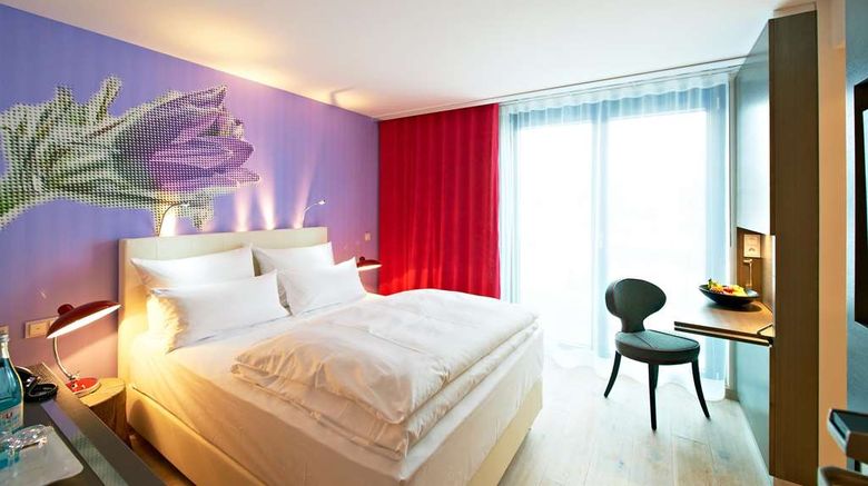 <b>Hotel Schwanen Metzingen Room</b>. Images powered by <a href="https://iceportal.shijigroup.com/" title="IcePortal" target="_blank">IcePortal</a>.