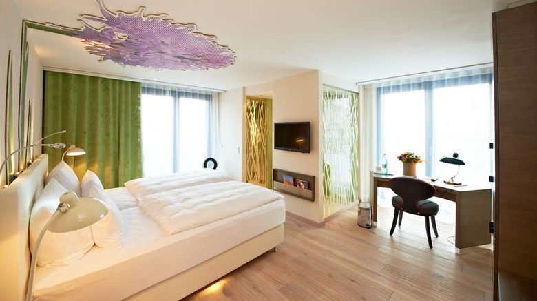 <b>Hotel Schwanen Metzingen Room</b>. Images powered by <a href="https://iceportal.shijigroup.com/" title="IcePortal" target="_blank">IcePortal</a>.