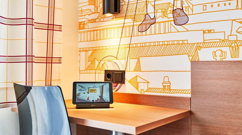 <b>McDreams Hotel Muenchen Messe Room</b>. Images powered by <a href="https://iceportal.shijigroup.com/" title="IcePortal" target="_blank">IcePortal</a>.
