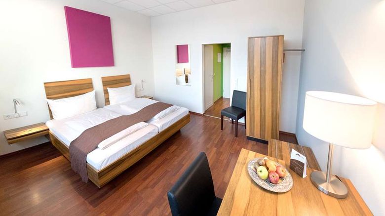 <b>AMH Airport Messe Hotel Room</b>. Images powered by <a href="https://iceportal.shijigroup.com/" title="IcePortal" target="_blank">IcePortal</a>.