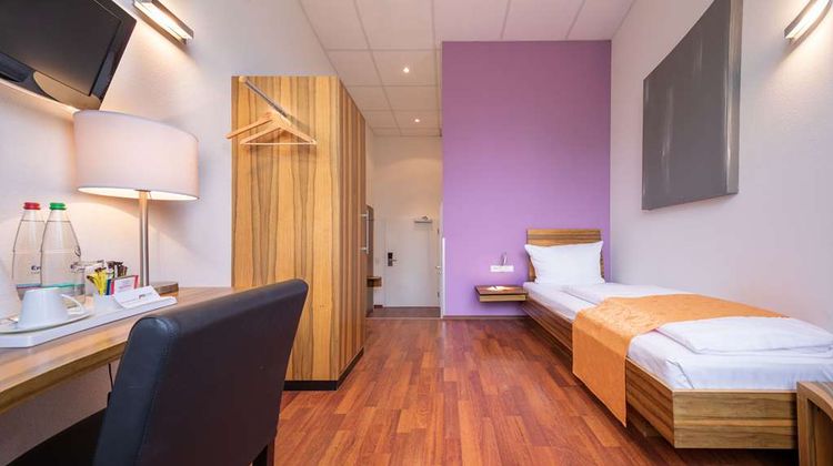 AMH Airport Messe Hotel Room