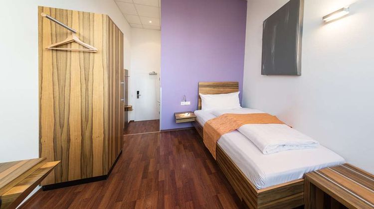AMH Airport Messe Hotel Room