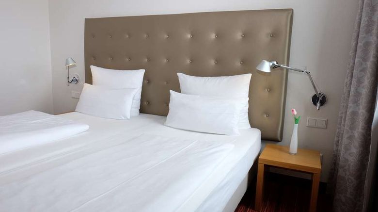 <b>Hotel An der Gruga Room</b>. Images powered by <a href="https://iceportal.shijigroup.com/" title="IcePortal" target="_blank">IcePortal</a>.