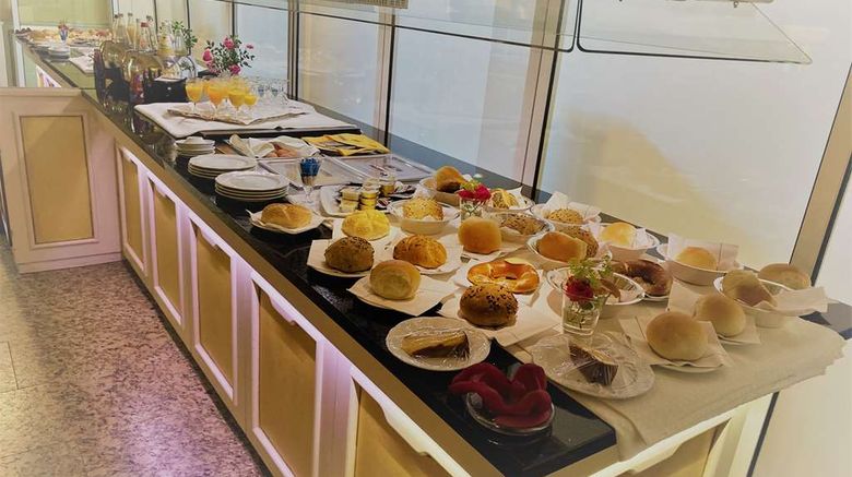 <b>AKZENT-Hotel Altdorfer Hof Restaurant</b>. Images powered by <a href="https://iceportal.shijigroup.com/" title="IcePortal" target="_blank">IcePortal</a>.