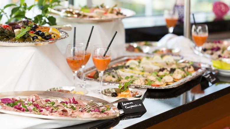<b>AKZENT-Hotel Altdorfer Hof Restaurant</b>. Images powered by <a href="https://iceportal.shijigroup.com/" title="IcePortal" target="_blank">IcePortal</a>.