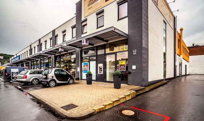 McDreams Hotel Wuppertal-City Exterior