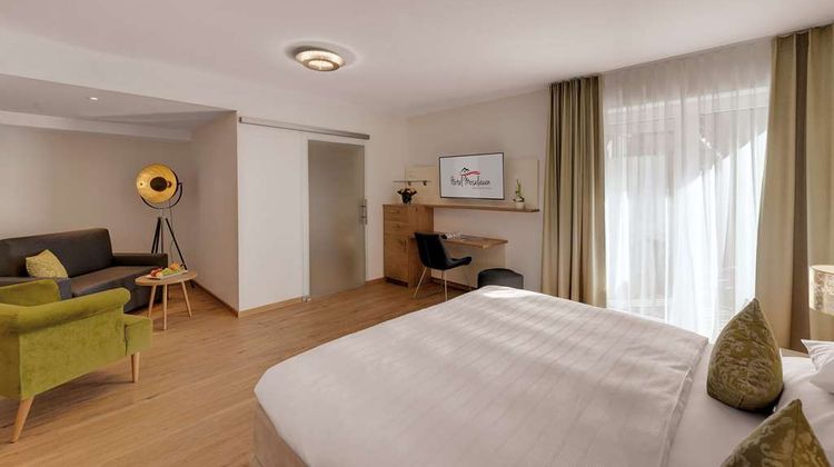 McDreams Hotel Essen-City Room