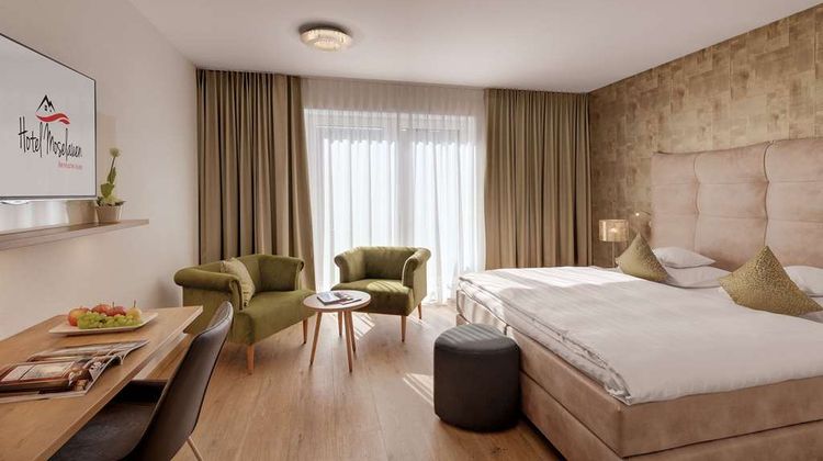 McDreams Hotel Essen-City Room
