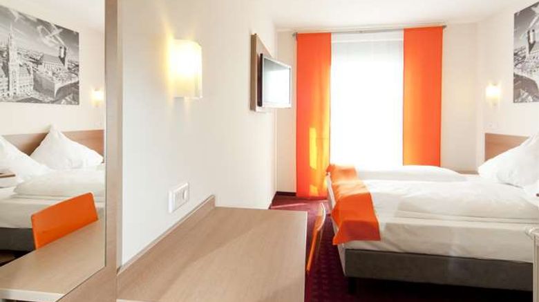 <b>McDreams Hotel Monchengladbach Room</b>. Images powered by <a href="https://iceportal.shijigroup.com/" title="IcePortal" target="_blank">IcePortal</a>.