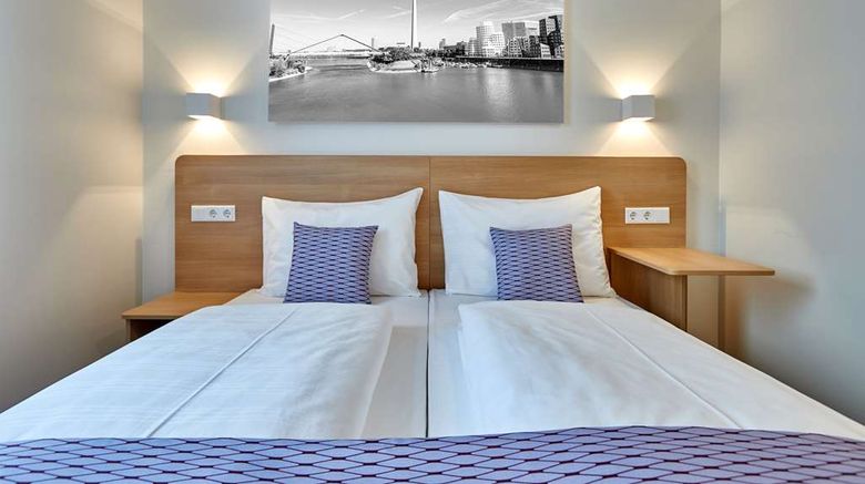 <b>McDreams Hotel Duesseldorf-City Room</b>. Images powered by <a href="https://iceportal.shijigroup.com/" title="IcePortal" target="_blank">IcePortal</a>.
