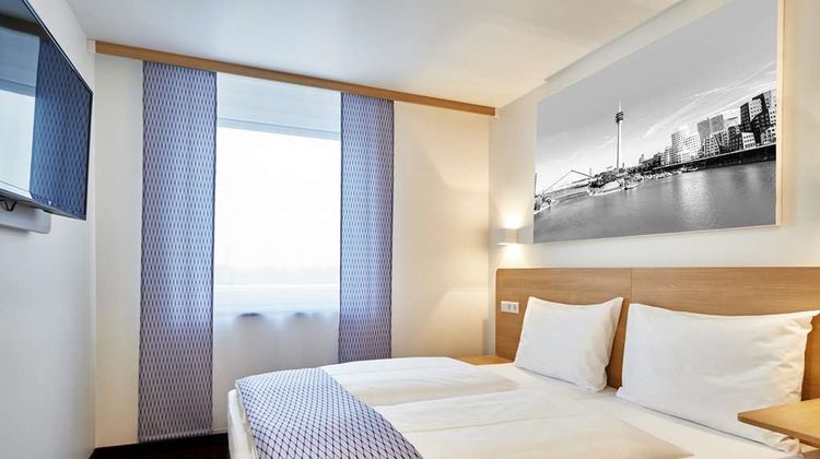 McDreams Hotel Duesseldorf-City Room