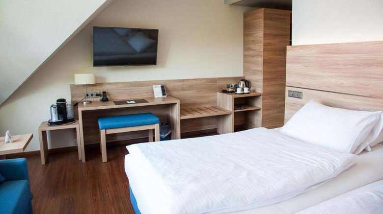 <b>Hotel Kastanienhof Room</b>. Images powered by <a href="https://iceportal.shijigroup.com/" title="IcePortal" target="_blank">IcePortal</a>.