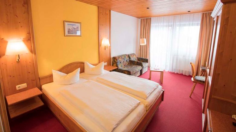 <b>mD-Hotel Alpenrose Room</b>. Images powered by <a href="https://iceportal.shijigroup.com/" title="IcePortal" target="_blank">IcePortal</a>.