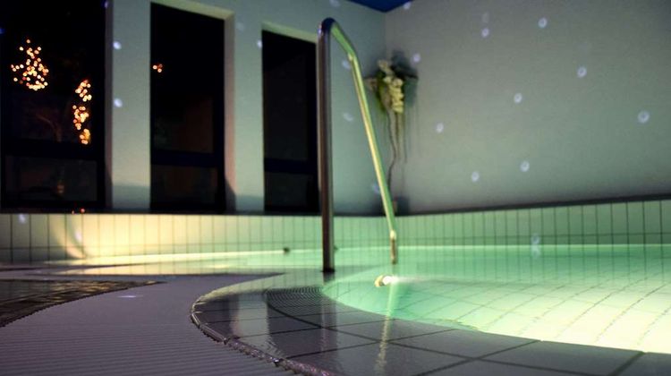 AKZENT-Hotel Roter Lowe Pool