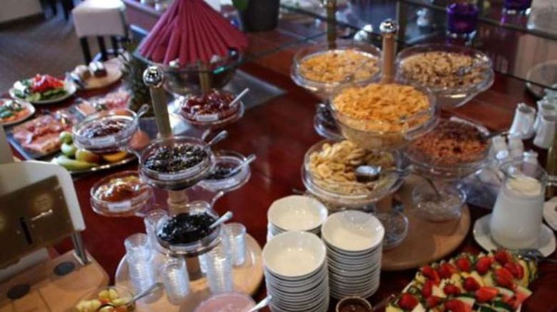 <b>Akzent Hotel Am Goldenen Strauss Restaurant</b>. Images powered by <a href="https://iceportal.shijigroup.com/" title="IcePortal" target="_blank">IcePortal</a>.