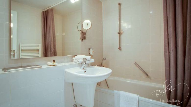 <b>Akzent Hotel Am Goldenen Strauss Room</b>. Images powered by <a href="https://iceportal.shijigroup.com/" title="IcePortal" target="_blank">IcePortal</a>.