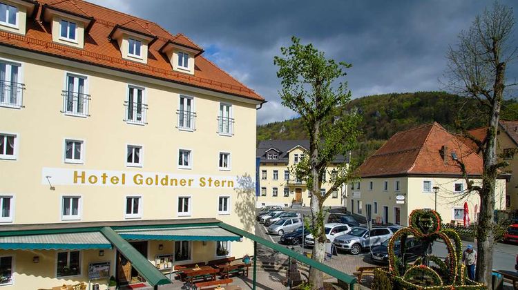 AKZENT Hotel Goldner Stern Exterior