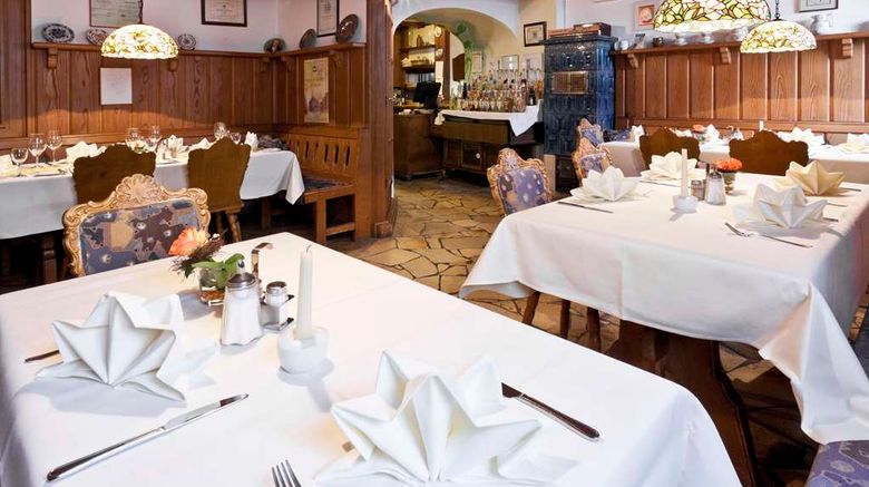 <b>AKZENT Hotel Goldner Stern Restaurant</b>. Images powered by <a href="https://iceportal.shijigroup.com/" title="IcePortal" target="_blank">IcePortal</a>.