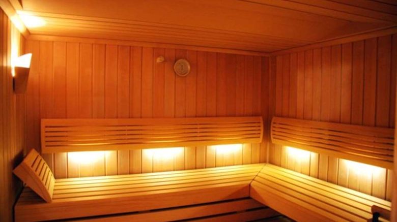 <b>Hotel-Restaurant Goldene Krone Spa</b>. Images powered by <a href="https://iceportal.shijigroup.com/" title="IcePortal" target="_blank">IcePortal</a>.