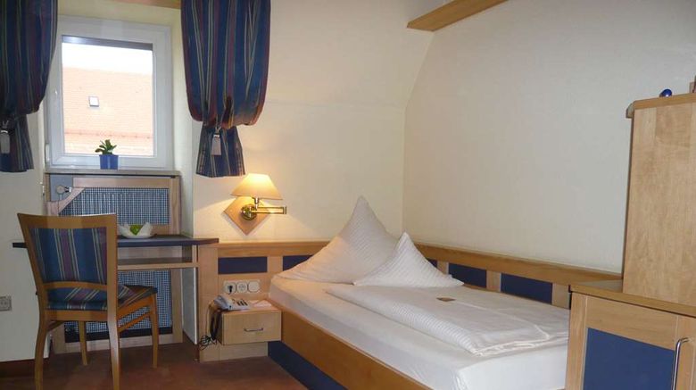<b>Hotel Augsburger Hof Room</b>. Images powered by <a href="https://iceportal.shijigroup.com/" title="IcePortal" target="_blank">IcePortal</a>.