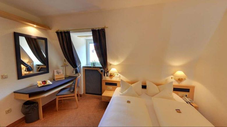 <b>Hotel Augsburger Hof Room</b>. Images powered by <a href="https://iceportal.shijigroup.com/" title="IcePortal" target="_blank">IcePortal</a>.