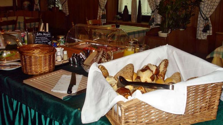 <b>AKZENT Hotel Goldener Ochsen Restaurant</b>. Images powered by <a href="https://iceportal.shijigroup.com/" title="IcePortal" target="_blank">IcePortal</a>.